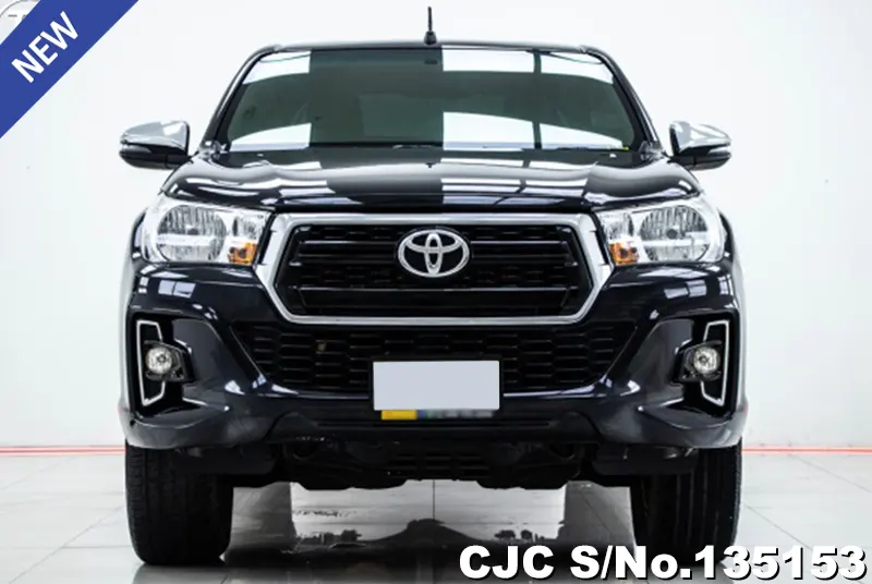 Toyota Hilux in Black for Sale Image 2