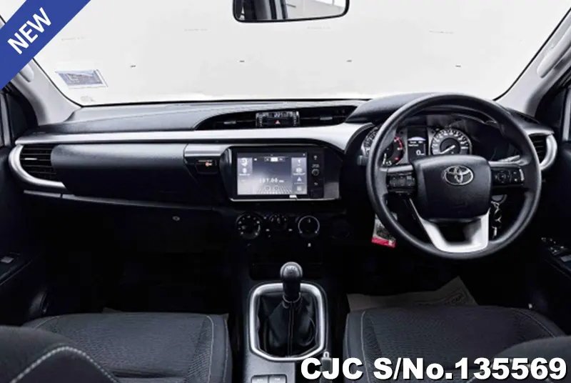 Toyota Hilux in White for Sale Image 6