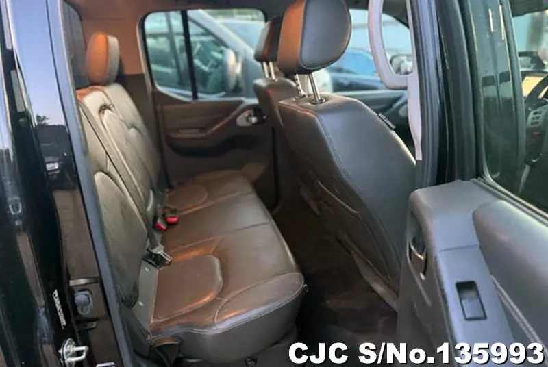 Nissan Navara in Black for Sale Image 5