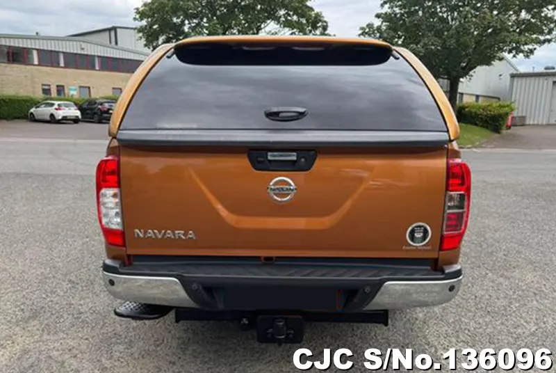 Nissan Navara in Orange for Sale Image 5