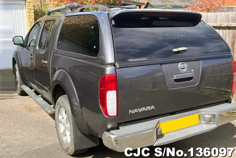 Nissan Navara in Gray for Sale Image 1