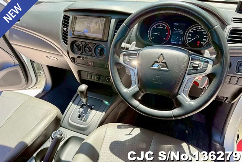 Mitsubishi Triton in White for Sale Image 8
