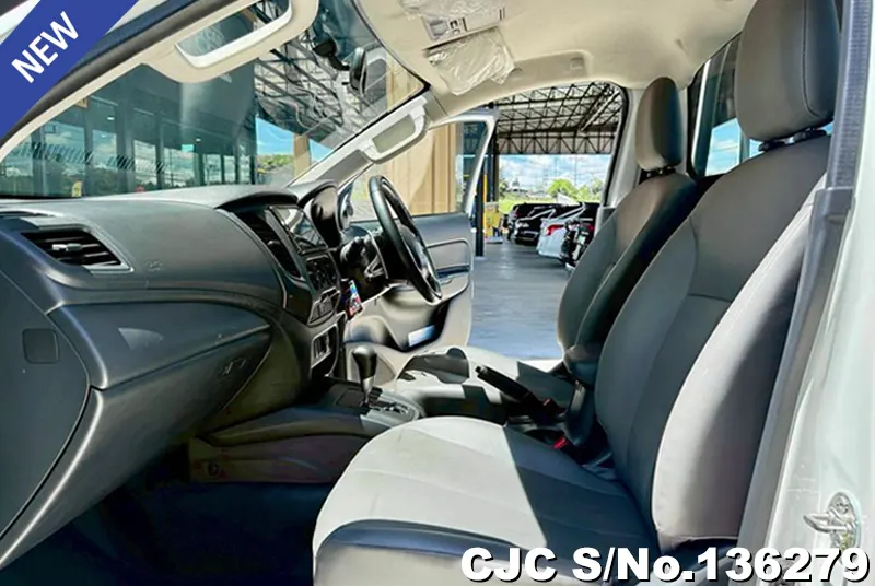 Mitsubishi Triton in White for Sale Image 10