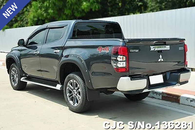 Mitsubishi Triton in Gray for Sale Image 1