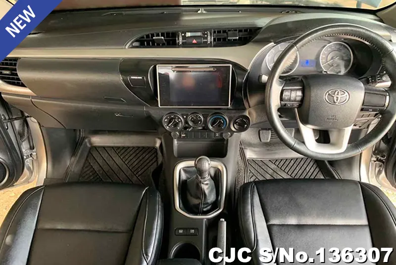 Toyota Hilux in Silver for Sale Image 6