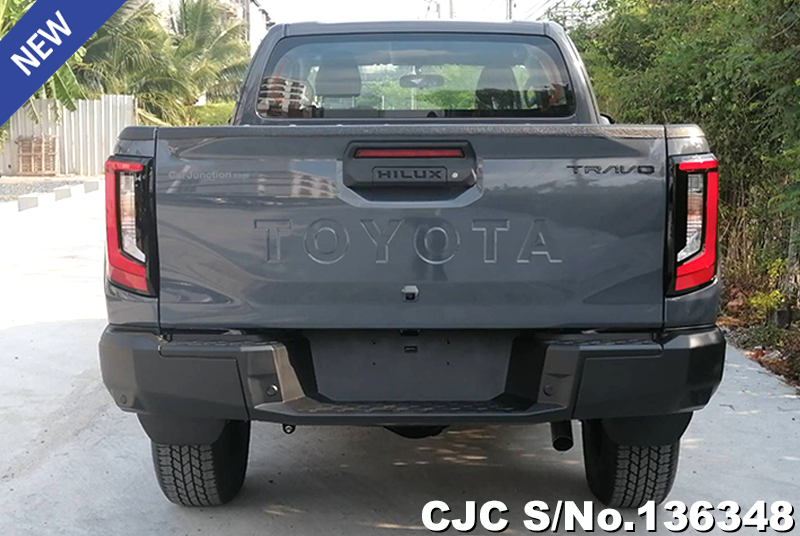 Toyota Hilux in Ash for Sale Image 5