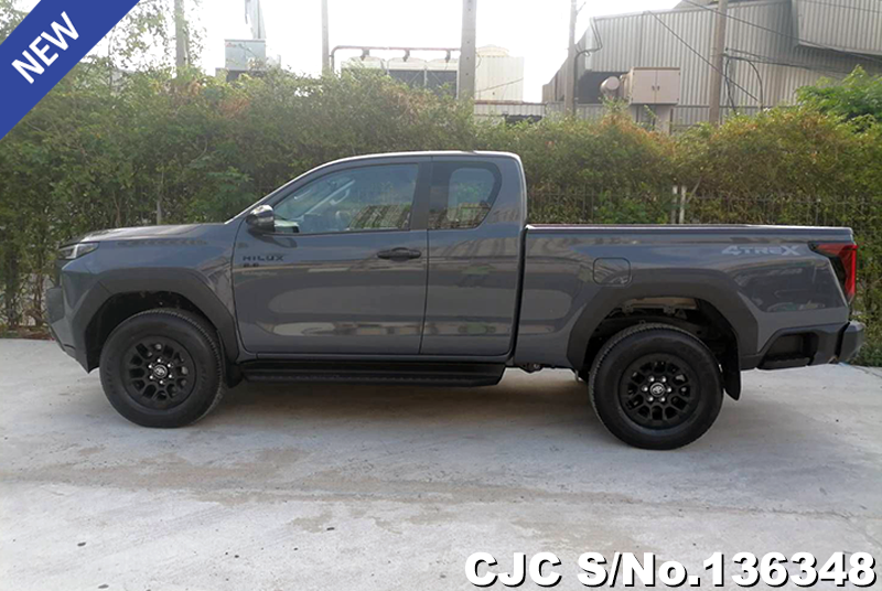 Toyota Hilux in Ash for Sale Image 7