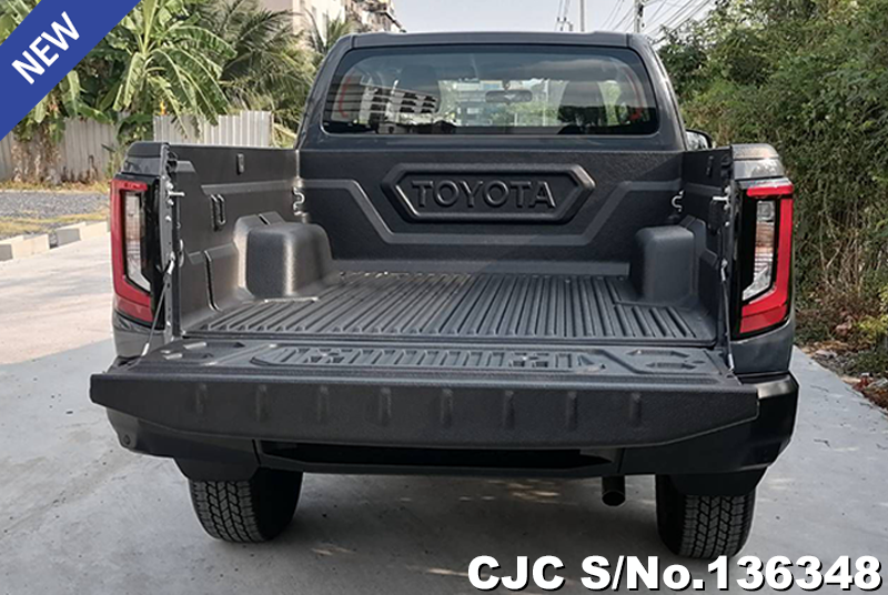 Toyota Hilux in Ash for Sale Image 10