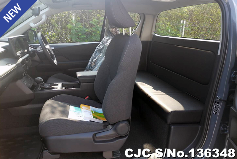 Toyota Hilux in Ash for Sale Image 13