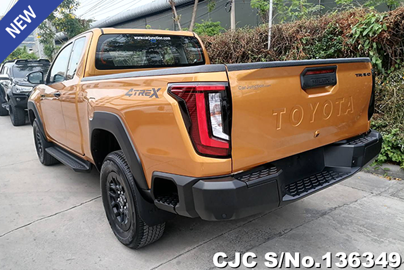 Toyota Hilux in Sulfer Metallic for Sale Image 1