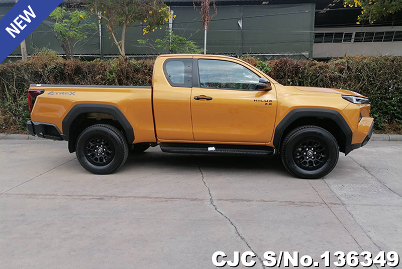 Toyota Hilux in Sulfer Metallic for Sale Image 5