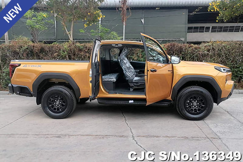 Toyota Hilux in Sulfer Metallic for Sale Image 7