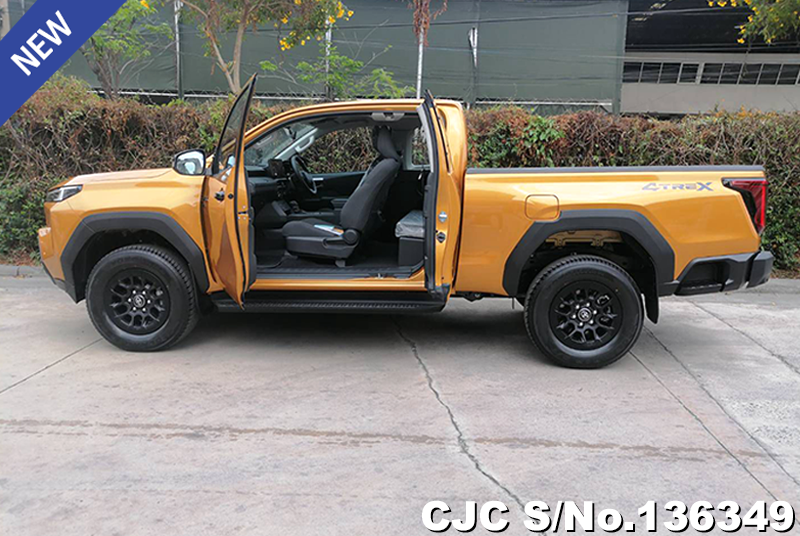 Toyota Hilux in Sulfer Metallic for Sale Image 8