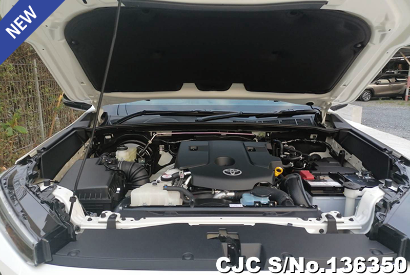 Toyota Hilux in Super White Ⅱ for Sale Image 21