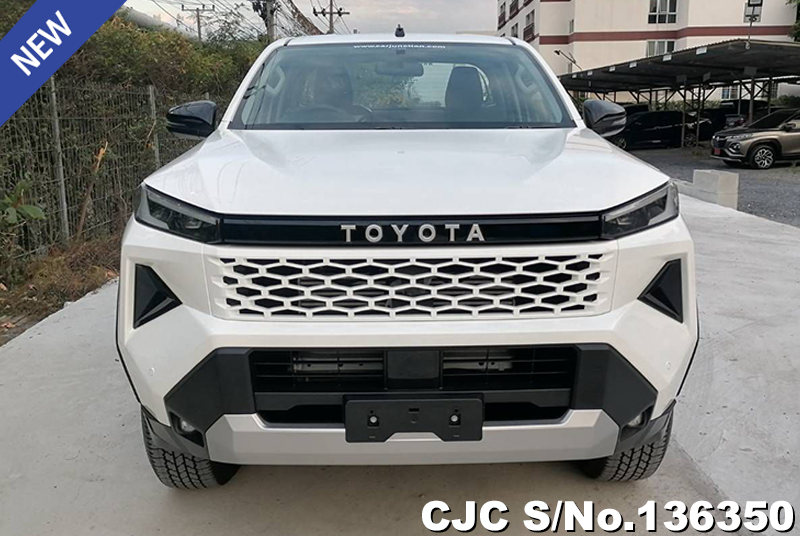 Toyota Hilux in Super White Ⅱ for Sale Image 4