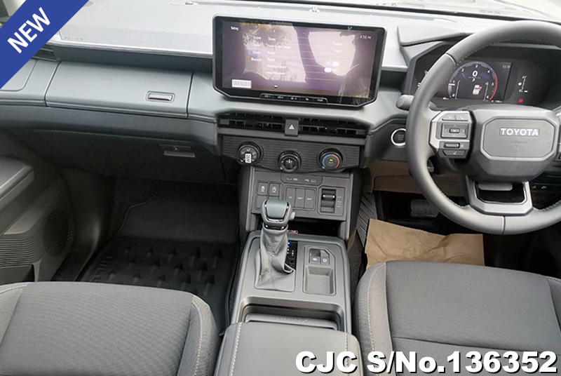 Toyota Hilux in Black for Sale Image 9