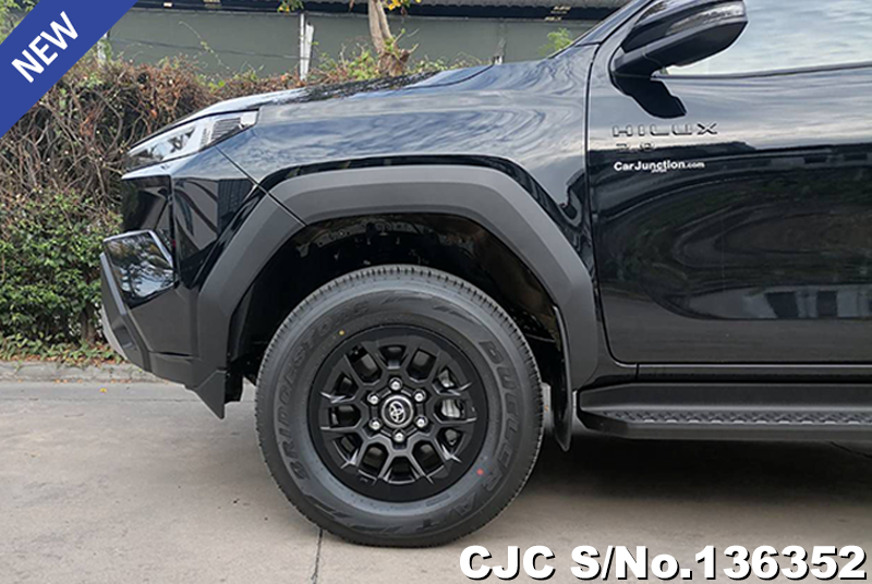 Toyota Hilux in Black for Sale Image 17