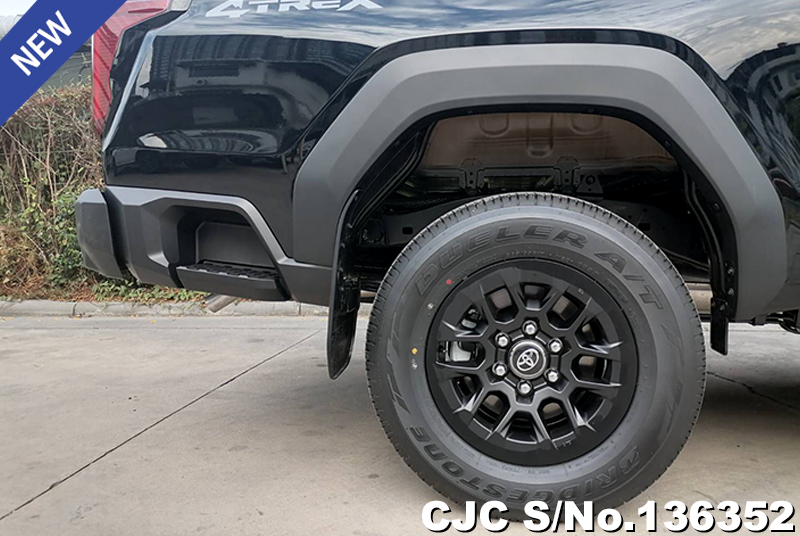 Toyota Hilux in Black for Sale Image 18