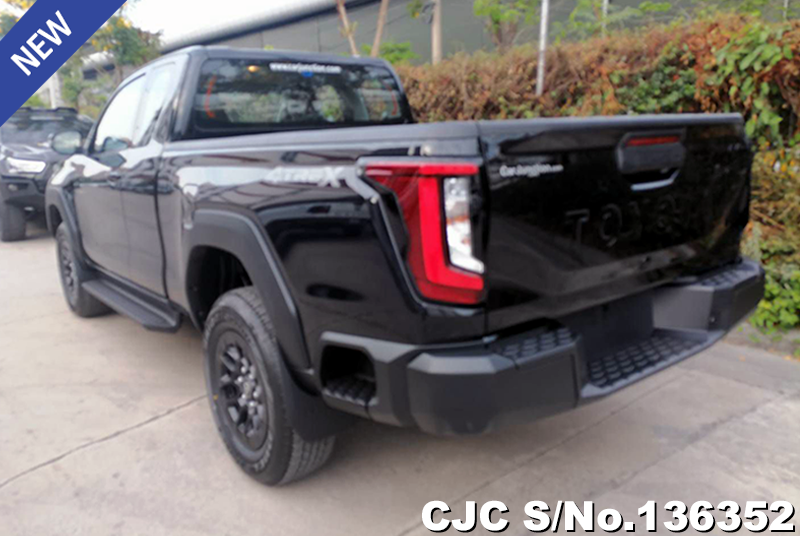 Toyota Hilux in Black for Sale Image 1