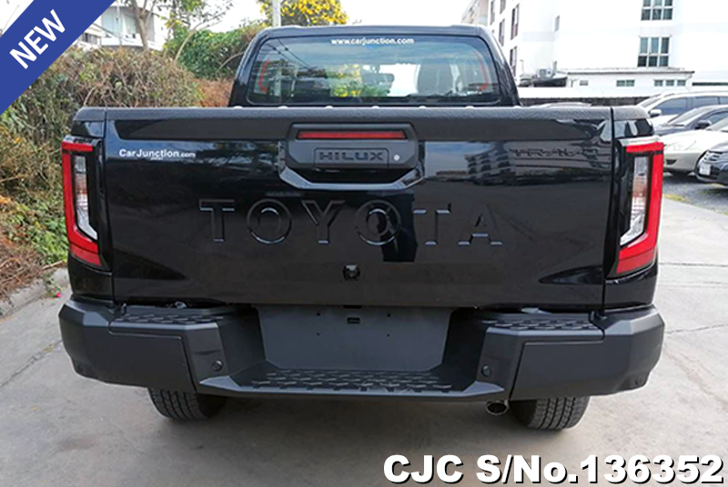 Toyota Hilux in Black for Sale Image 4