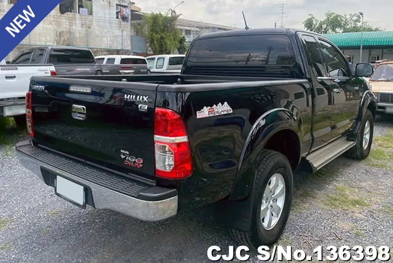 Toyota Hilux in Black for Sale Image 2