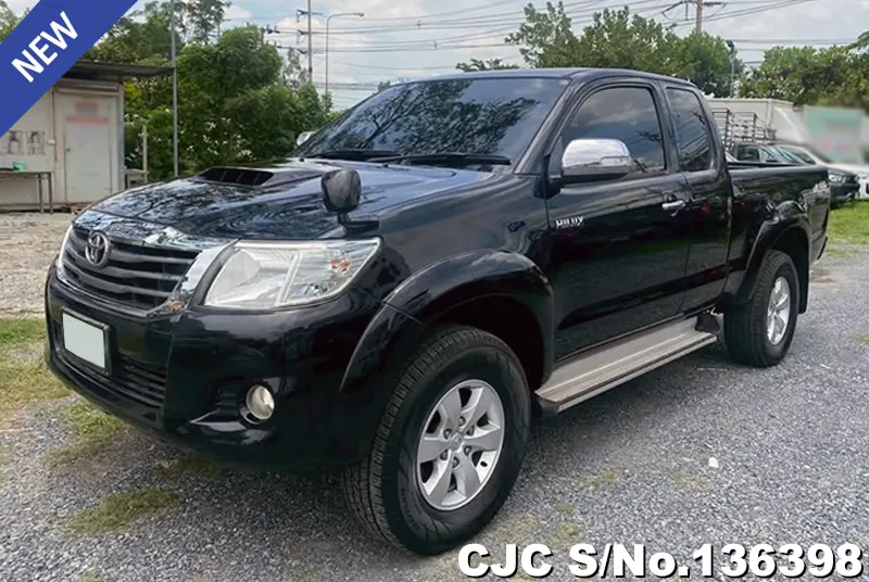 Toyota Hilux in Black for Sale Image 3