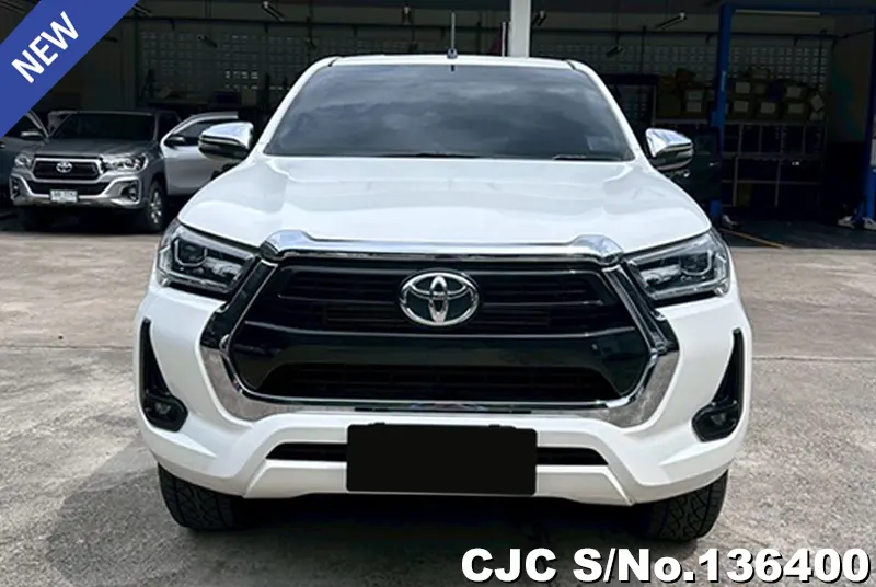 Toyota Hilux in White for Sale Image 4