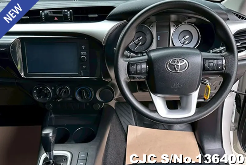 Toyota Hilux in White for Sale Image 7