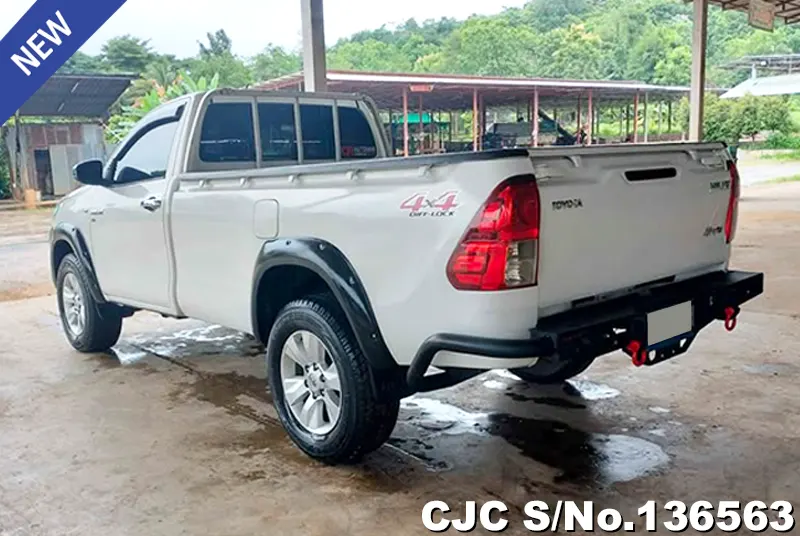 Toyota Hilux in White for Sale Image 1