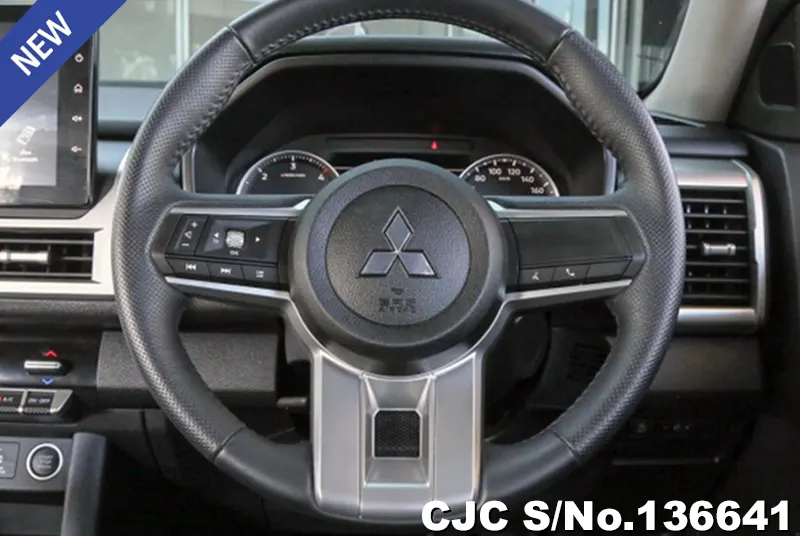 Mitsubishi Triton in White for Sale Image 7