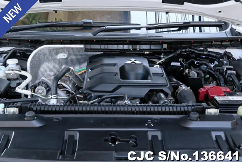 Mitsubishi Triton in White for Sale Image 10
