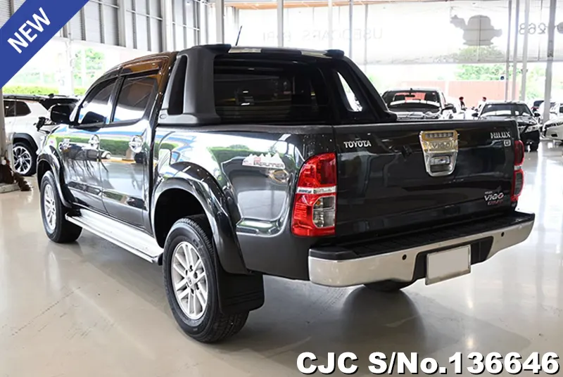 Toyota Hilux in Black for Sale Image 1
