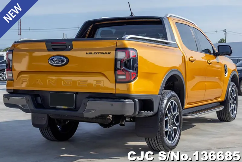 Ford Ranger in Luxe Yellow for Sale Image 2
