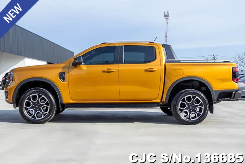 Ford Ranger in Luxe Yellow for Sale Image 7