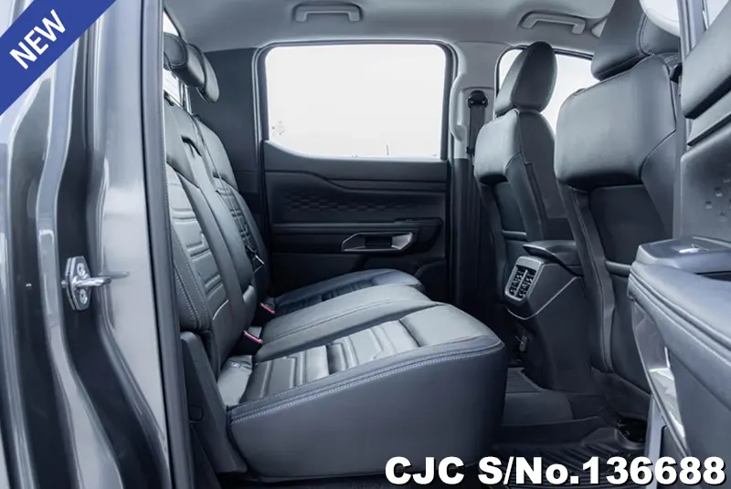 Ford Ranger in Gray for Sale Image 11