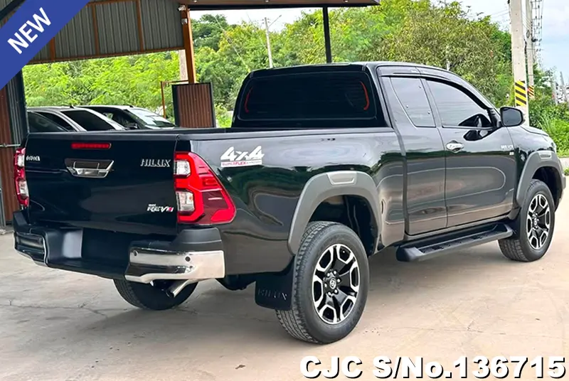 Toyota Hilux in Black for Sale Image 2