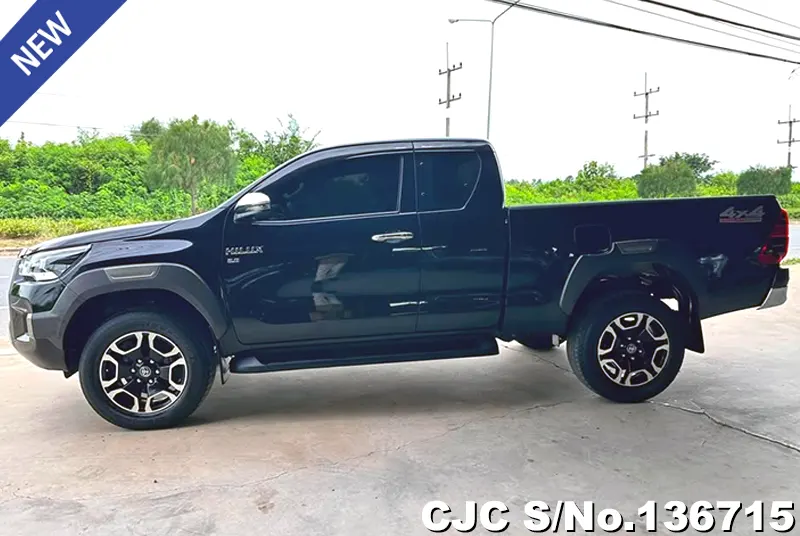 Toyota Hilux in Black for Sale Image 4