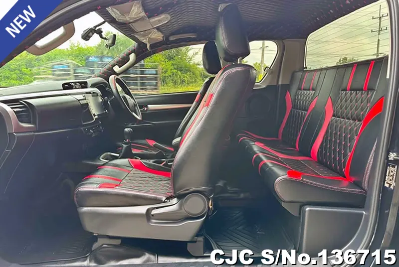 Toyota Hilux in Black for Sale Image 9