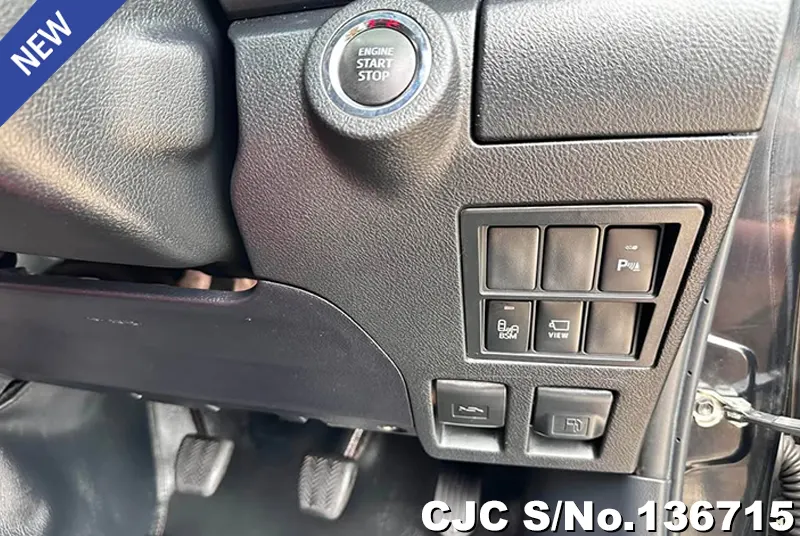 Toyota Hilux in Black for Sale Image 10