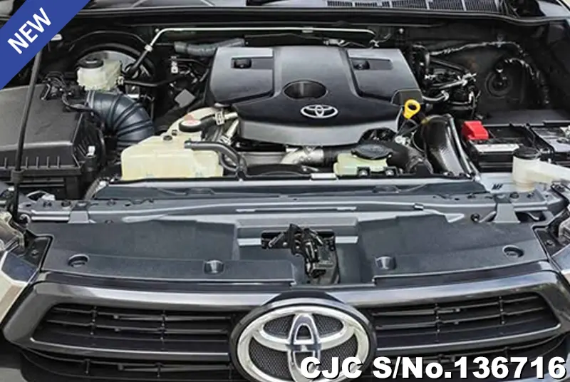 Toyota Hilux in Gray for Sale Image 5