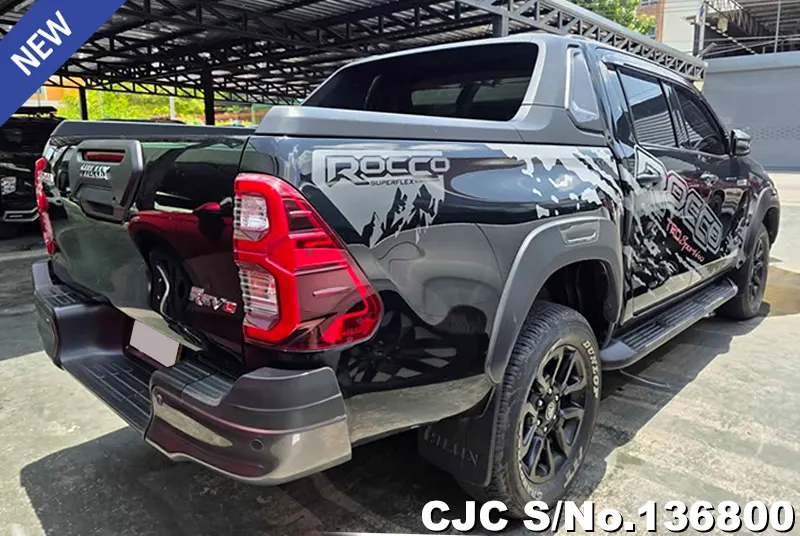 Toyota Hilux in Black for Sale Image 2