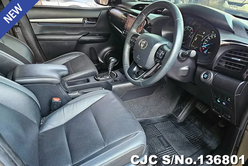 Toyota Hilux in Oxide Bronze Metallic for Sale Image 6