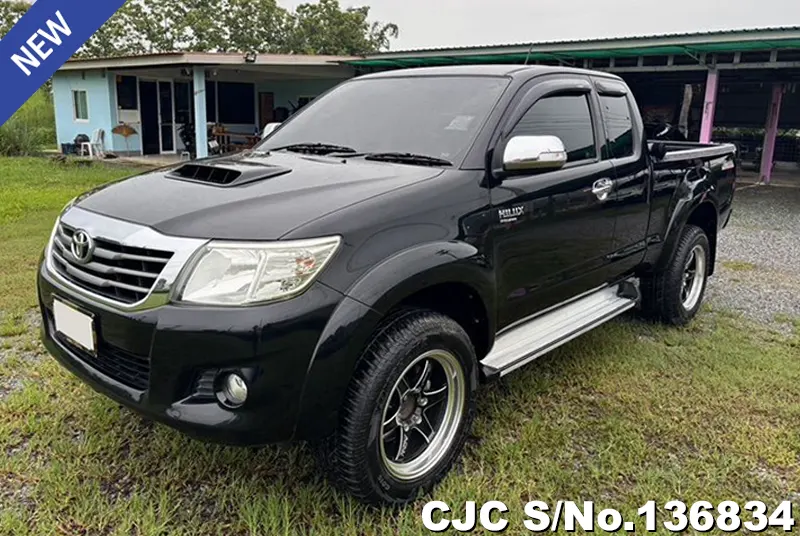 Toyota Hilux in Black for Sale Image 2