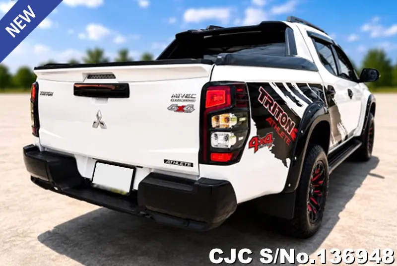 Mitsubishi Triton in White for Sale Image 2