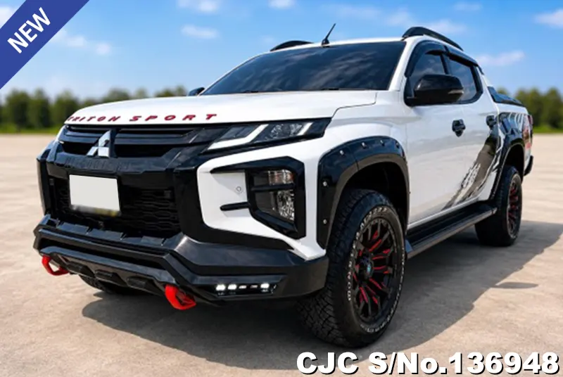 Mitsubishi Triton in White for Sale Image 3
