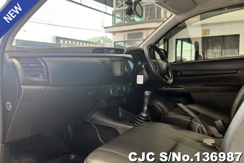 Toyota Hilux in Gray for Sale Image 6
