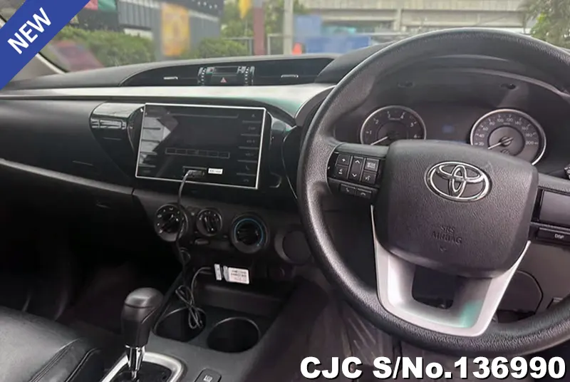 Toyota Hilux in Silver for Sale Image 9