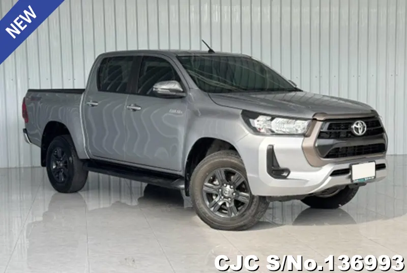 Toyota Hilux in Silver for Sale Image 0