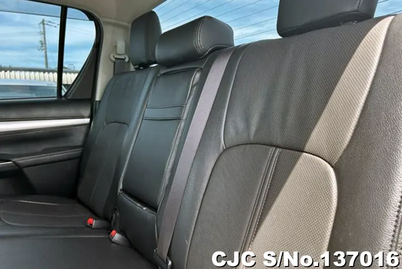 Toyota Hilux in Black for Sale Image 17