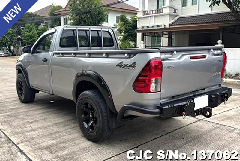 Toyota Hilux in Silver for Sale Image 1